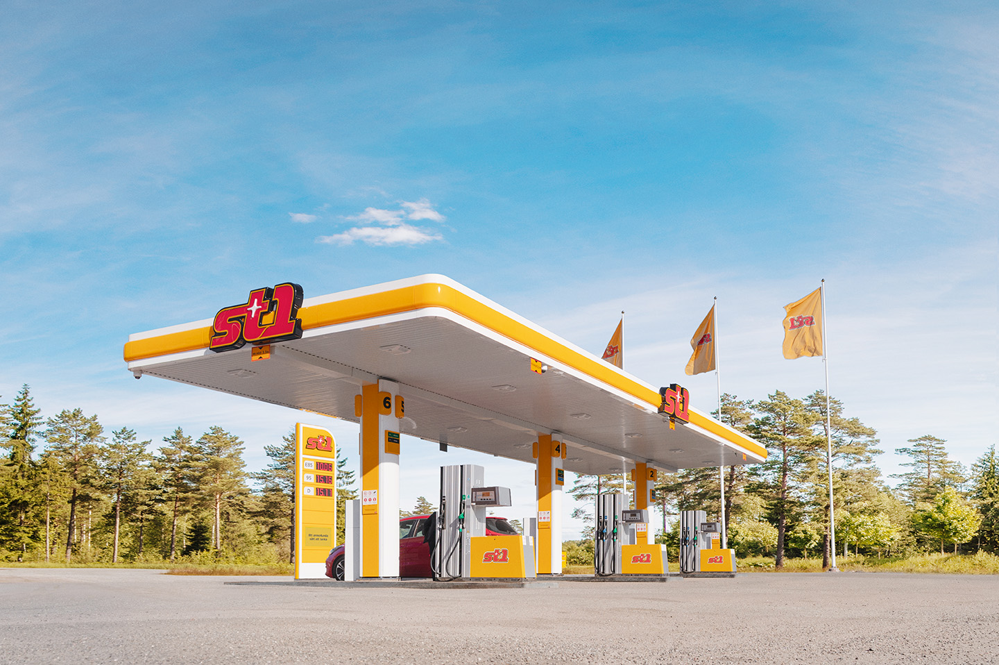 Image of st1 gas station