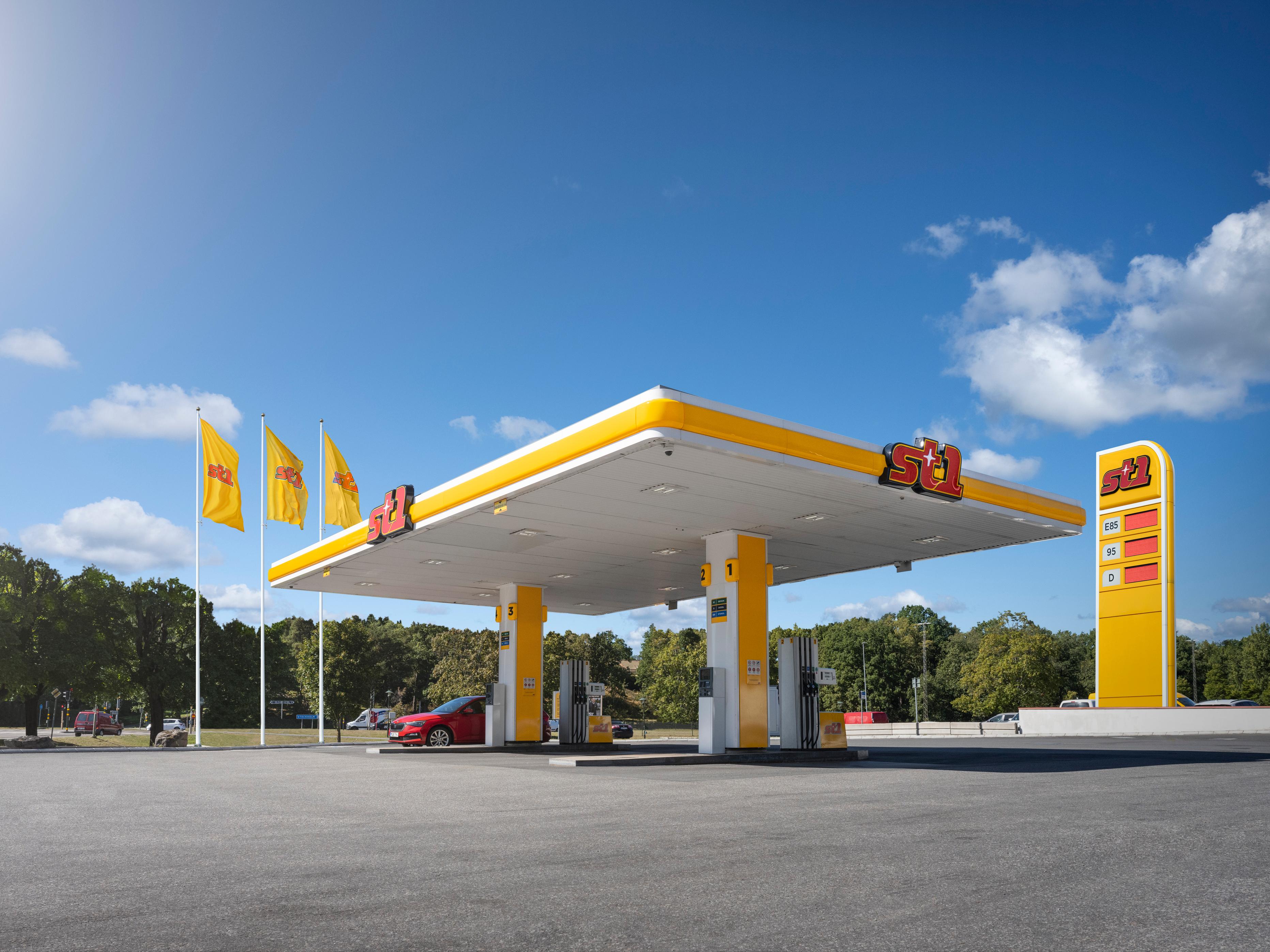Image of gas station